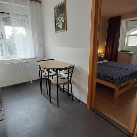 Studio Apartments Maslinik Veglia Exterior foto